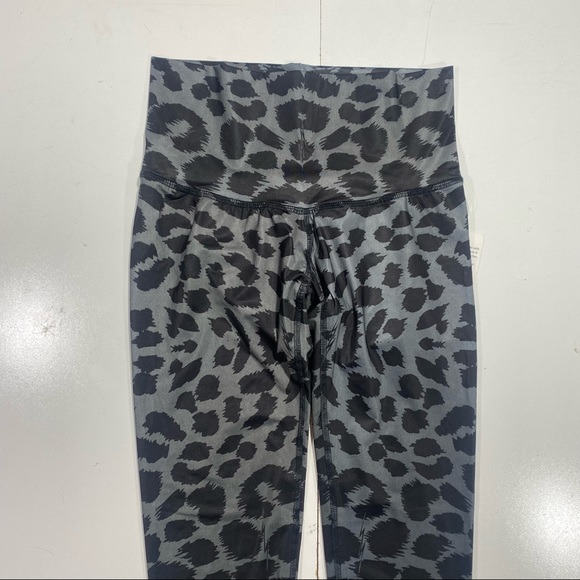 Elektrix Love Eco Conscious Streetwear Recycled Cheetah Print Leggings NWT M - Picture 11 of 16